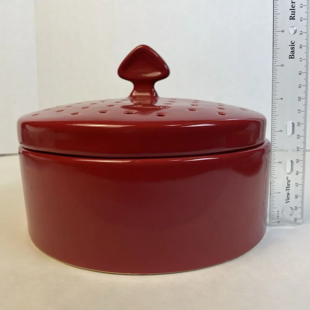Chantal Vegetable Steamer Tortilla Warmer Ceramic Dish Red 1.5QT Veggie Steamer